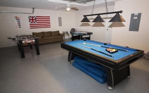 #440-Large 5 bed pool home with excellent privacy