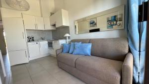 Gigaro View Sylvabelle