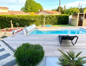 Maisons de vacances BELLE MAISON CONTEMPORAINE AVEC PISCINE CHAUFFEE : photos des chambres