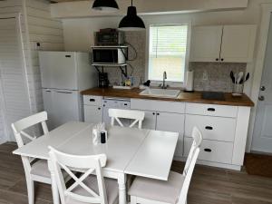 Hidden Tiny Farm Retreat Near Miami, Nature and Animal Experience