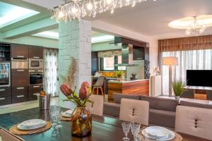 Owl Quality Residence