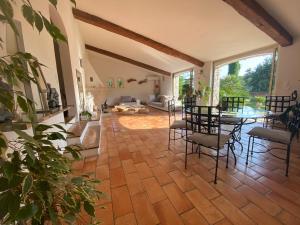 Villas magnifique villa : photos des chambres