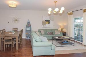 Rehoboth Crossing - Beach Oasis!