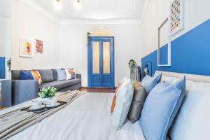 MILAN CITY CENTER Elegant Flat 4-Pax - Metro M1 - FAST WIFI - AC & Balcony