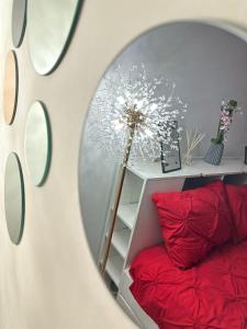 Red Corner Central Apartment