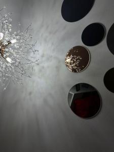 Red Corner Central Apartment