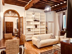 La Piccola Atene Agorà Centro Storico Pietrasanta