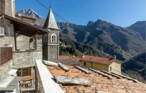 Beautiful Home In Volegno With Kitchen - Levigliani