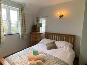 Cart-Tws Bach cosy three bedroom home near St Davids and Pembrokeshire coast path