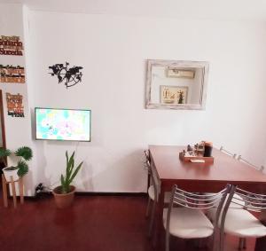 CÉNTRICO Alojamiento Dpto Gchu c COCHERA Precio en Dólares USD consulte Valor expresado en dol es lo q se cobra