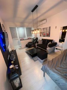 Apartman Paola - massage chair - hydromassage shower cabin- Županja