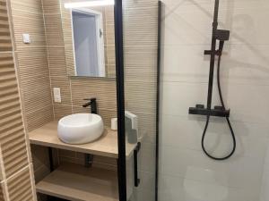 Maisons de vacances Kentan - Maison insolite intra-muros a Guerande : photos des chambres