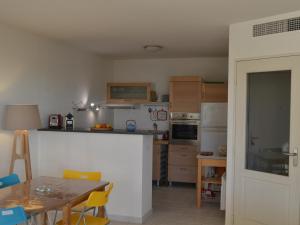 Appartements Soleil et detente a Meze : bel appartement proche plage avec terrasse et jardin - FR-1-604-36 : photos des chambres