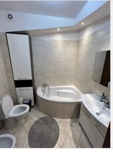 Cheerful 3 bedroom city house