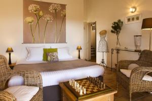 Hotels La Cle des Champs & Spa : photos des chambres