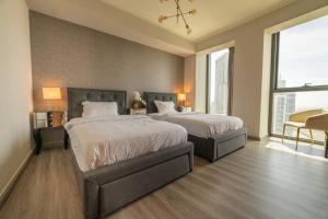 Spacious 3BR in Downtown, Direct Access to Dubai Mall & Metro, Burj Khalifa Views