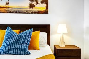 Beach Life - Luxe beachfront Apt