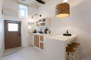 SilVen by Silvernoses, Little Venice, Mykonos Town