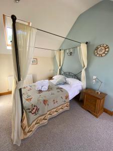 Cart-Tws Bach cosy three bedroom home near St Davids and Pembrokeshire coast path