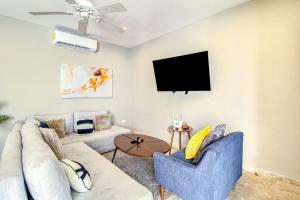 Pura Playa Condominios # 401, Golden Sands