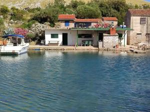 Secluded fishermans cottage Cove Lupescina, Kornati - 18657