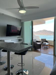 Departamento en Tramonto Resort con vista al mar