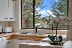 Avalanche 3 - 3BR Apartment l Central Location l Balcony l WiFi