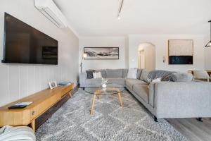 Avalanche 3 - 3BR Apartment l Central Location l Balcony l WiFi