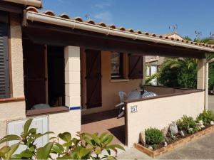 Charmant pavillon 2 pièces + mezzanine, 5 couchages, proche plage, terrasse, parking, animaux admis - FR-1-106-93
