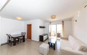 Nice Apartment In Makarska With Wifi And 2 Bedrooms