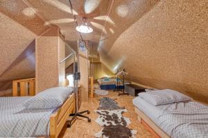 Vineyard Cottage Vesna Lake View - Happy Rentals