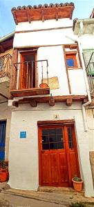 La Casa de LoLa casita de cuento con vistas