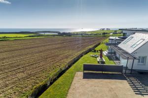 Maisons de vacances La maison des gardiens de l'Ocean avec spa - gite plougonvelin : photos des chambres