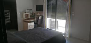 Villa avec piscine au calme vue mer