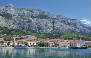 Stunning Apartment In Makarska With Wifi And 1 Bedrooms