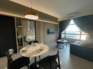 JQ Jesselton Quay Homestay Near Suria Mall, Gaya Street, jetty by GoodTravelKK 善旅民宿 - Likas