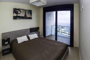 Apartamento SEA SENSES VICTORIA frente al mar