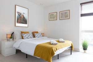 Spacious 2 Bed Apartment in Central Location