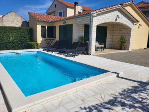 Villa a&a 