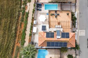 Villa Rosedale by Ezoria Villas