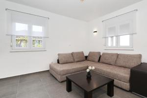 Apartment Lokva 