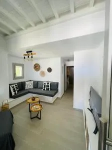 Egea House - Stelida