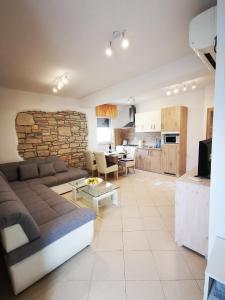 Meressa Paolia Apartments