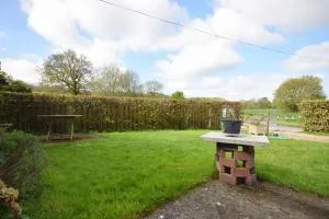 The Dairy , Petersfield - Compton