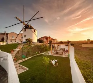 Cozy Windmill close to the Beach - Seixal
