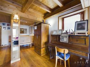 Chalets Chalet Montvalezan-La Rosiere, 5 pieces, 8 personnes - FR-1-398-599 : photos des chambres