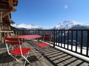 Chalets Chalet Montvalezan-La Rosiere, 5 pieces, 8 personnes - FR-1-398-599 : photos des chambres