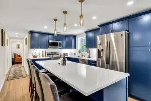 La Niña Nokomis Beach & Venice Island Fenced In Yard - Laurel