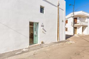 Terra Allisti by BarbarHouse