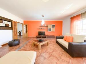 Spacious villa in Portimão ideal for families #1938